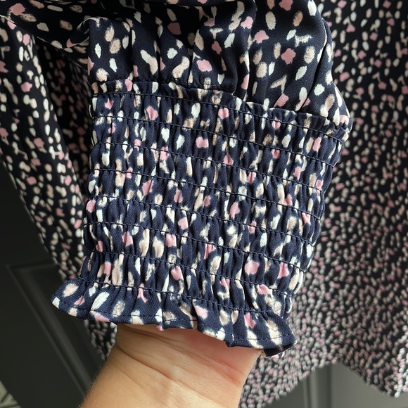 EUC Ann Taylor navy with pink and white for detail with long sleeves size 12 - Picture 3 of 6